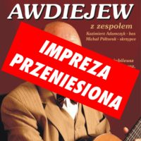 Alosza Awdiejew z zespołem